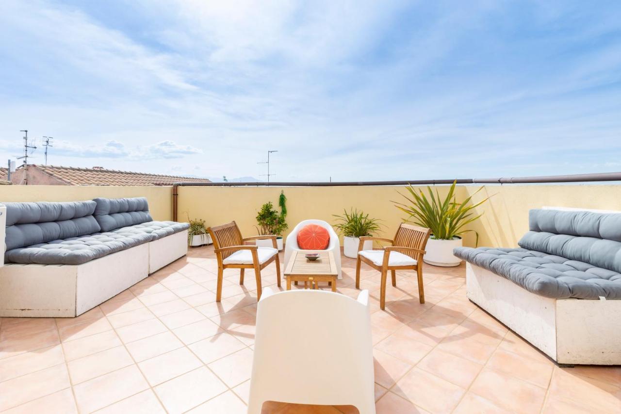 Castello Attic Sunset Terrace Apartment Каляри Екстериор снимка