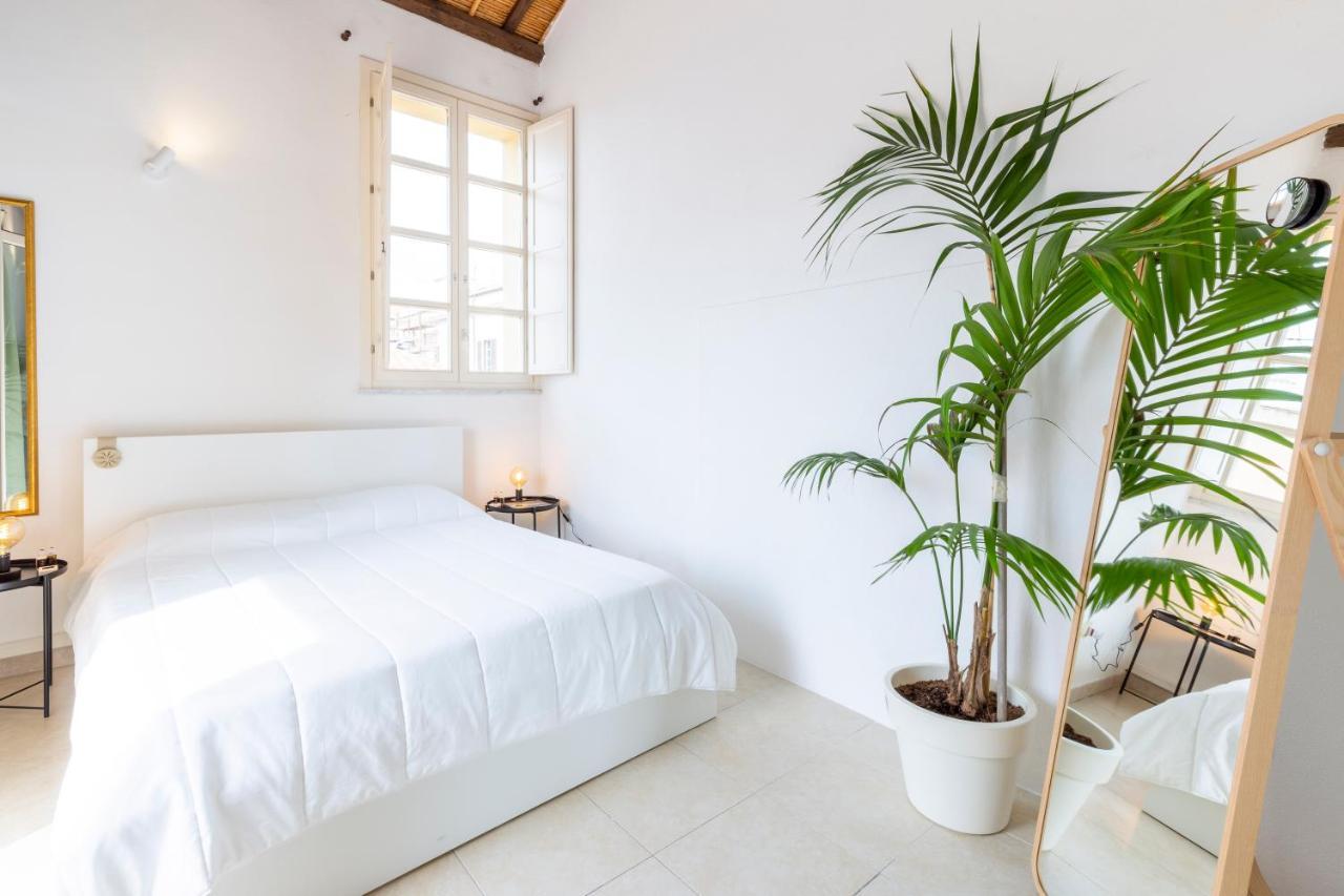 Castello Attic Sunset Terrace Apartment Каляри Екстериор снимка