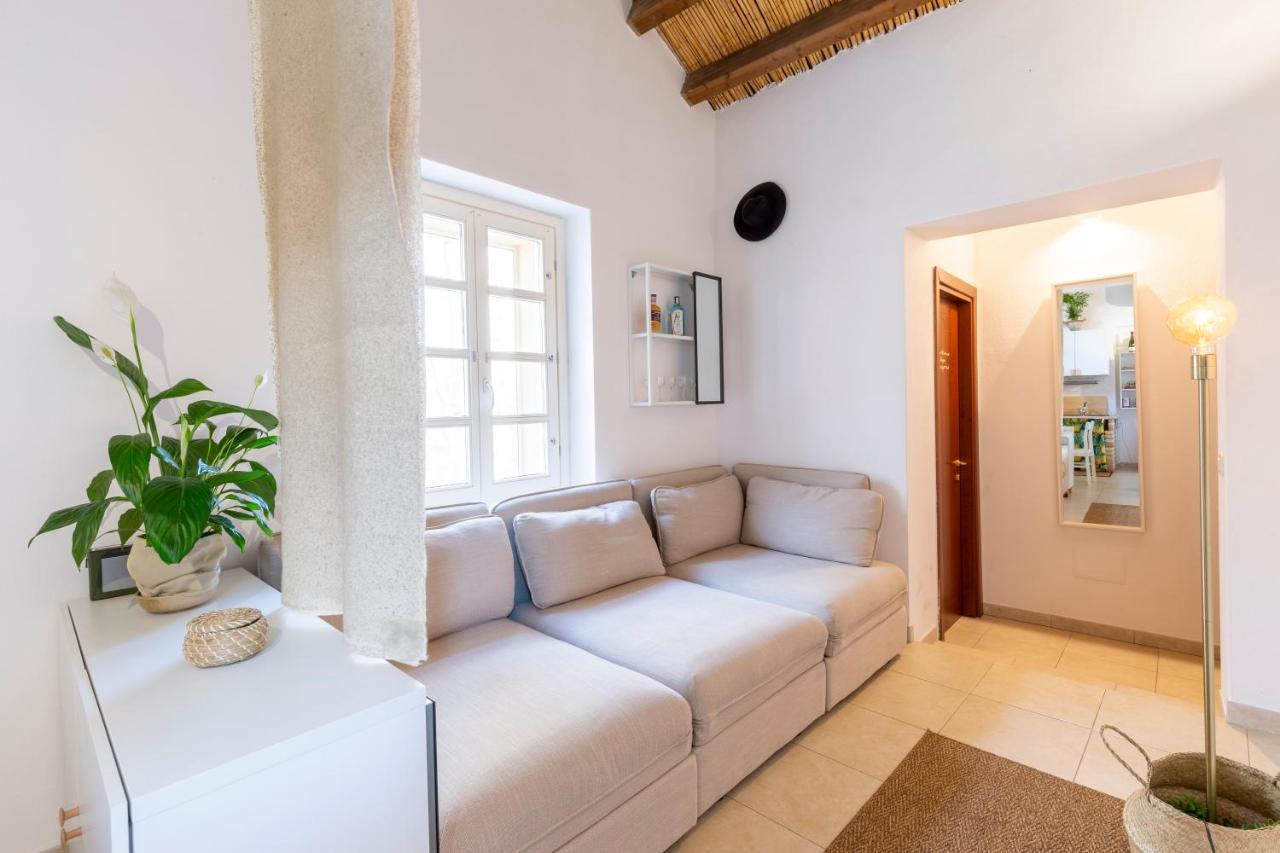 Castello Attic Sunset Terrace Apartment Каляри Екстериор снимка