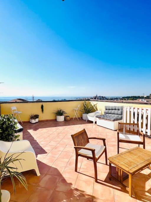 Castello Attic Sunset Terrace Apartment Каляри Екстериор снимка
